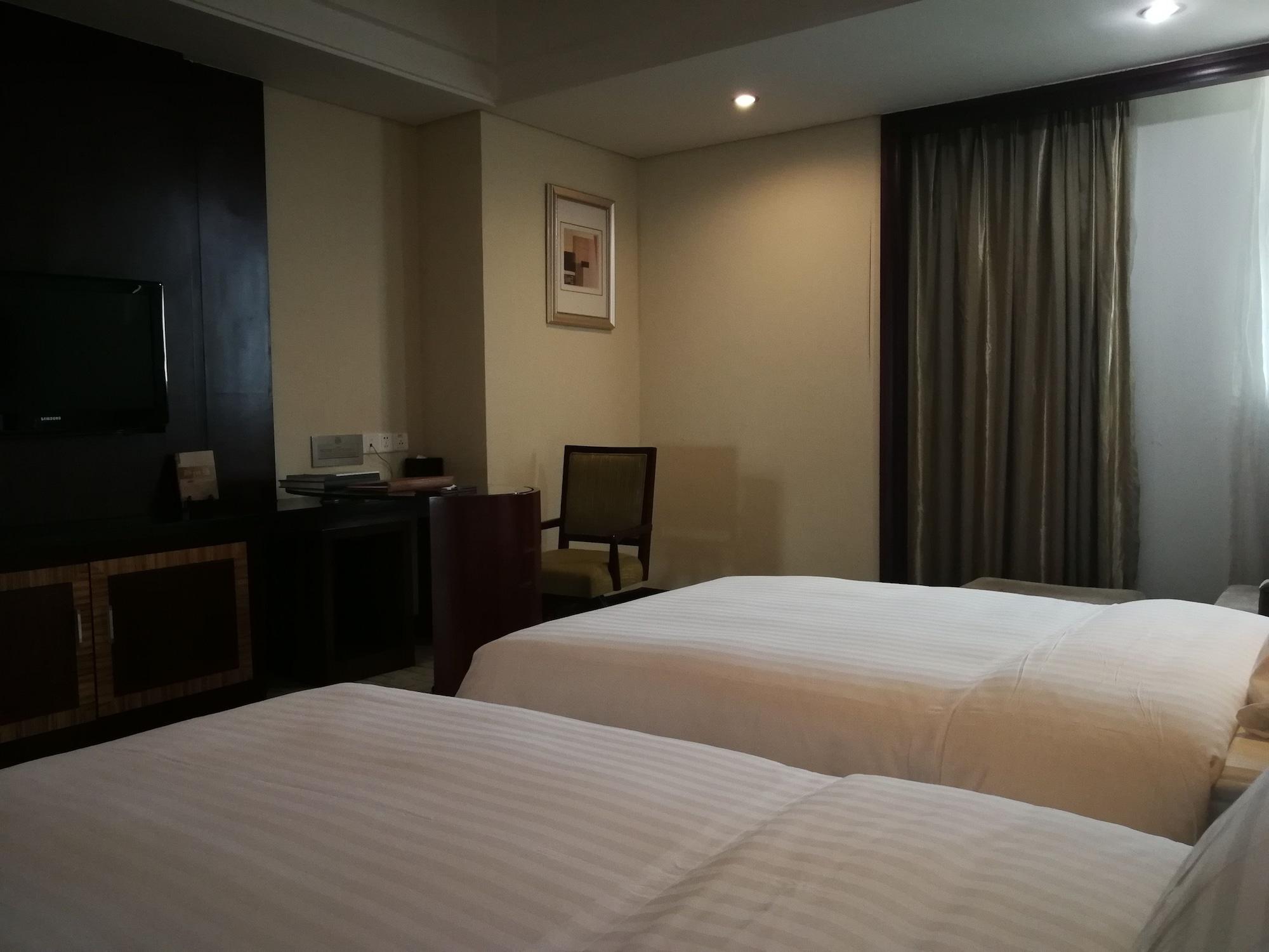 Daysun International Hotel Guangzhou Exteriör bild