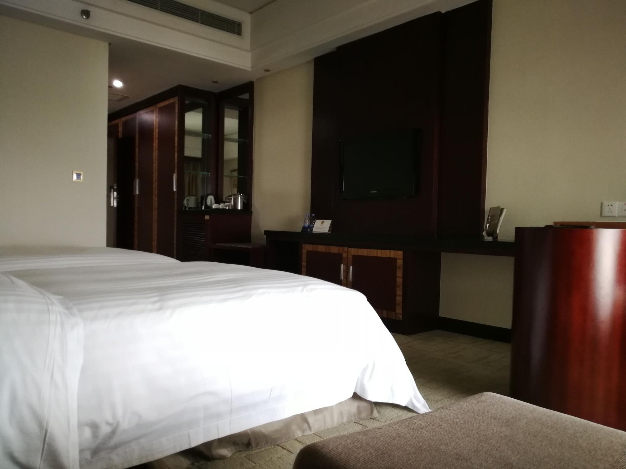 Daysun International Hotel Guangzhou Exteriör bild