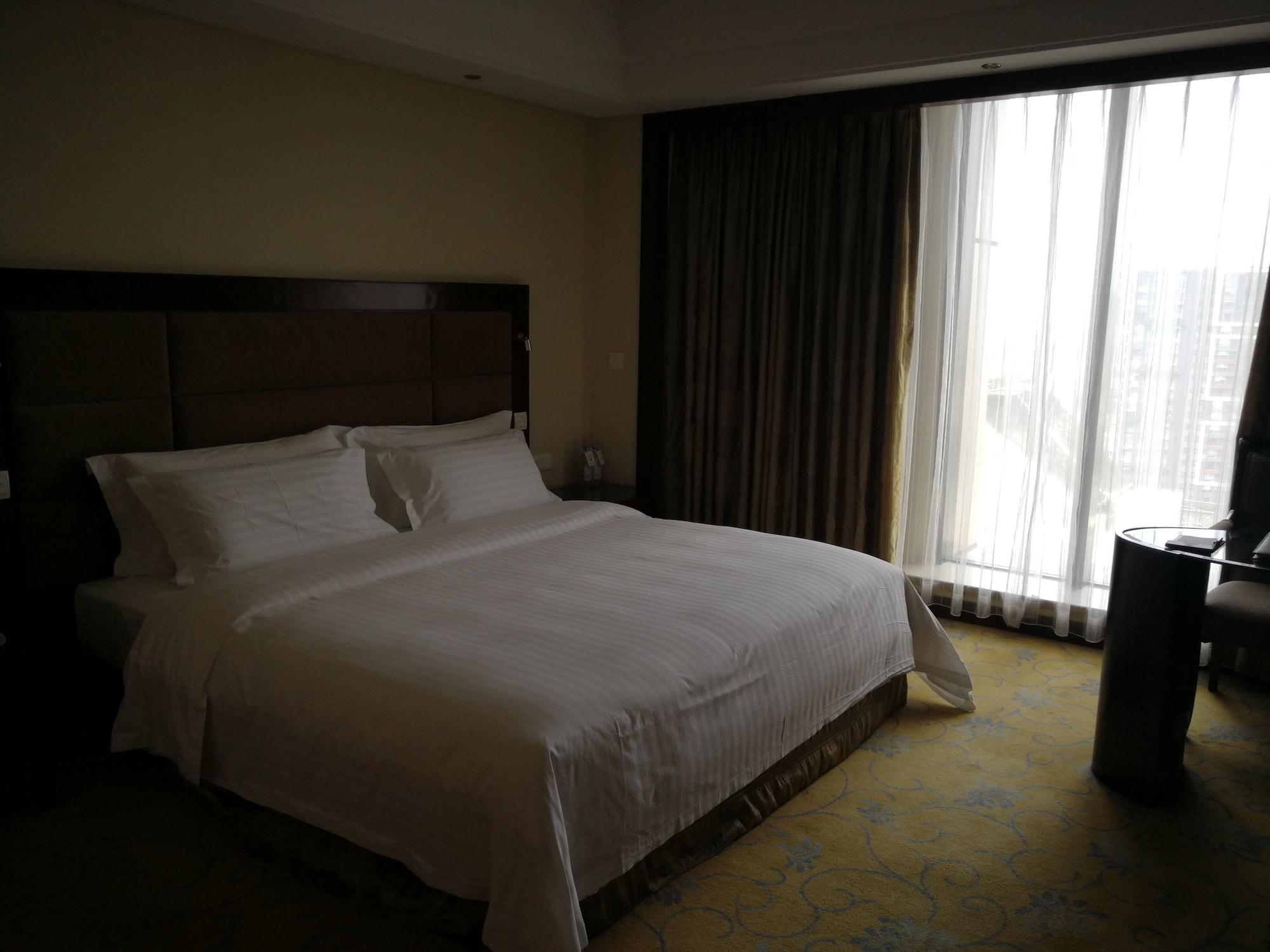 Daysun International Hotel Guangzhou Exteriör bild