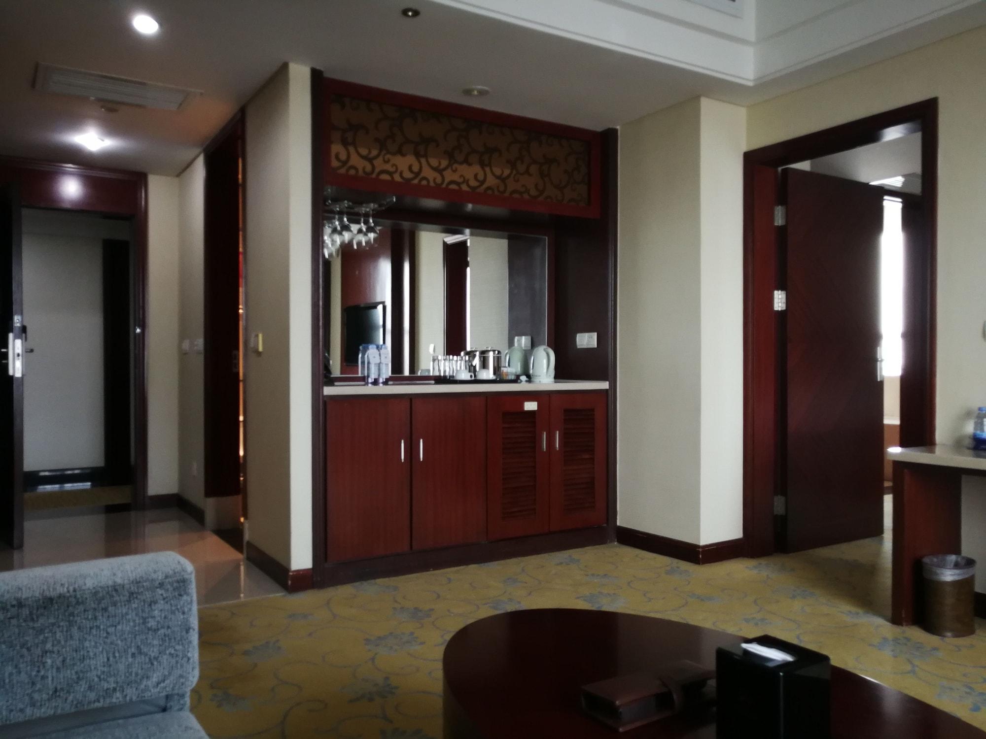 Daysun International Hotel Guangzhou Exteriör bild