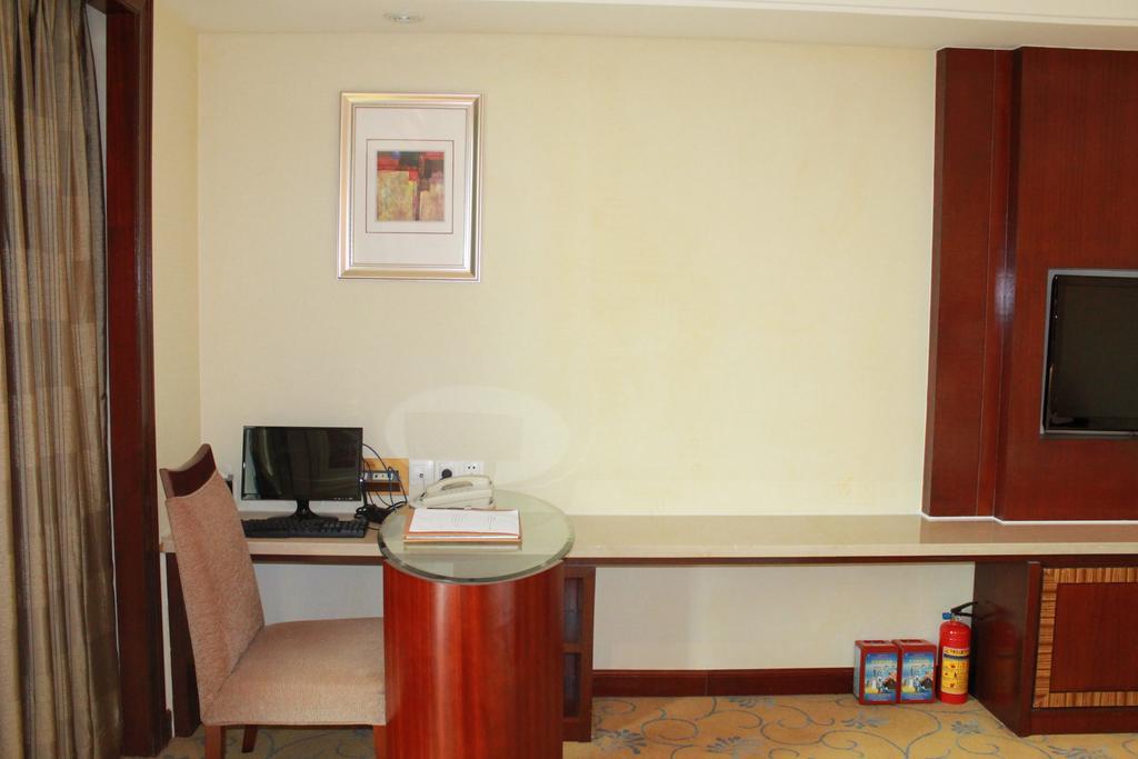 Daysun International Hotel Guangzhou Exteriör bild